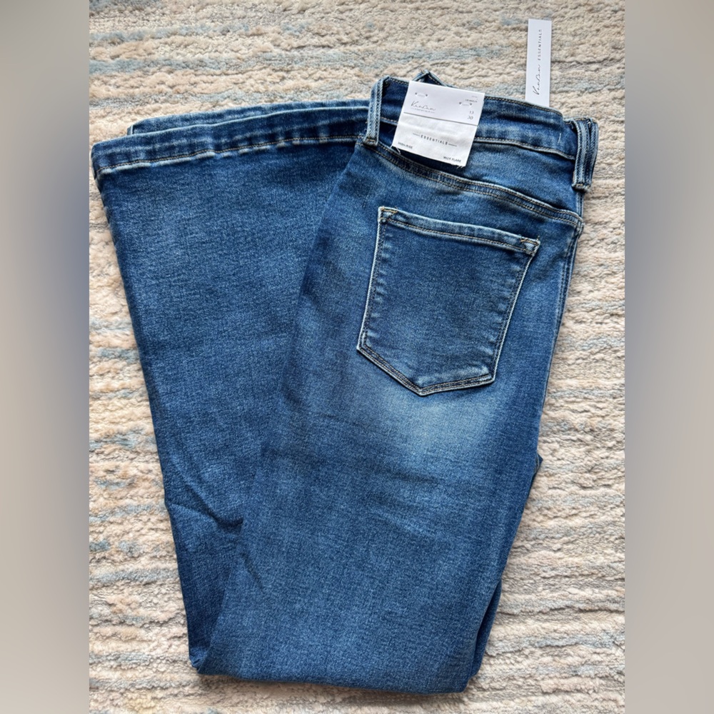 BRAND NEW! KanCan Women's Flare Jeans